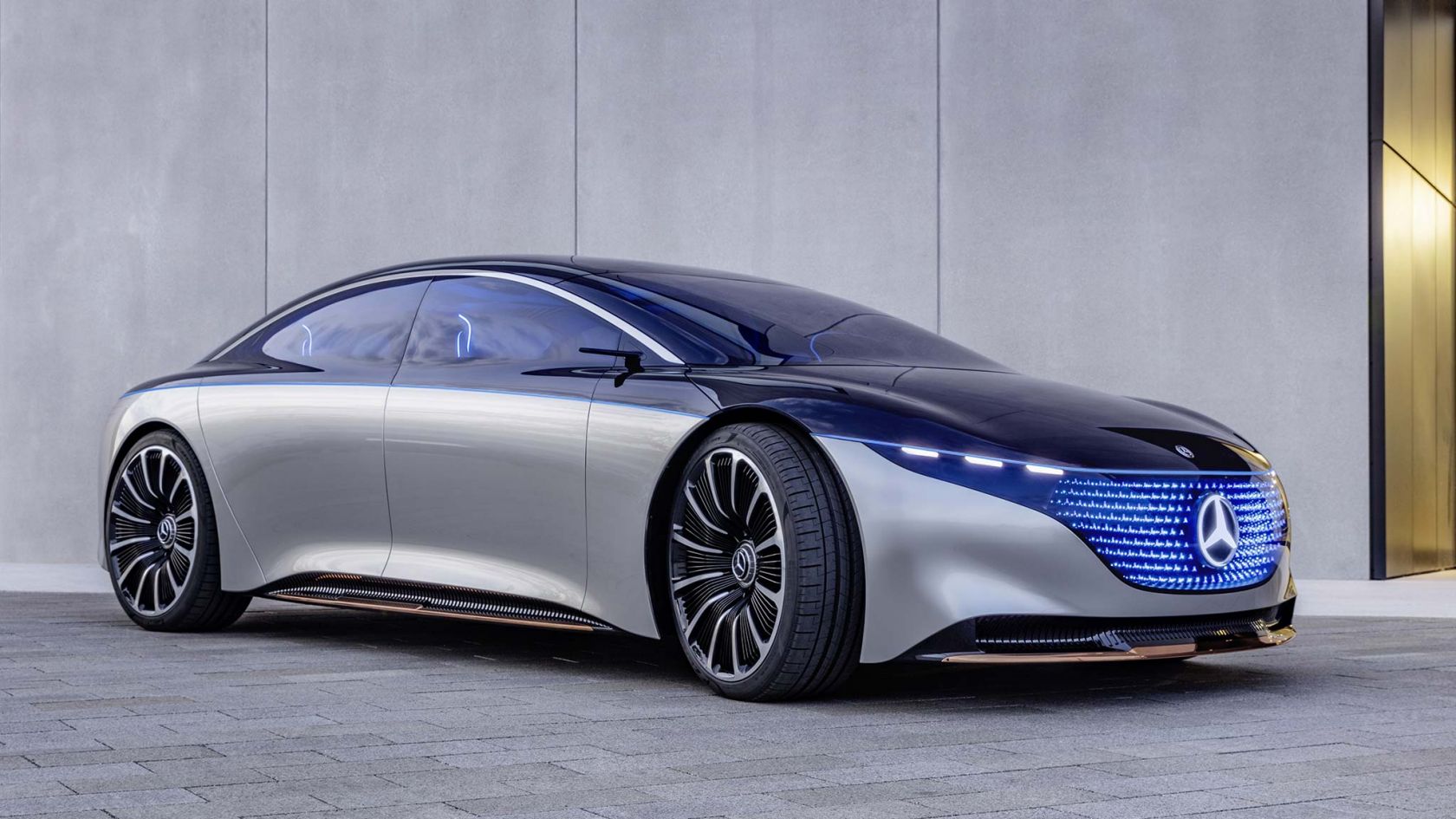 Autonomia record per la Mercedes Vision EQXX elettrica