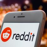 Ecco come funziona il “sottobosco” dei social network che influenza le Borse