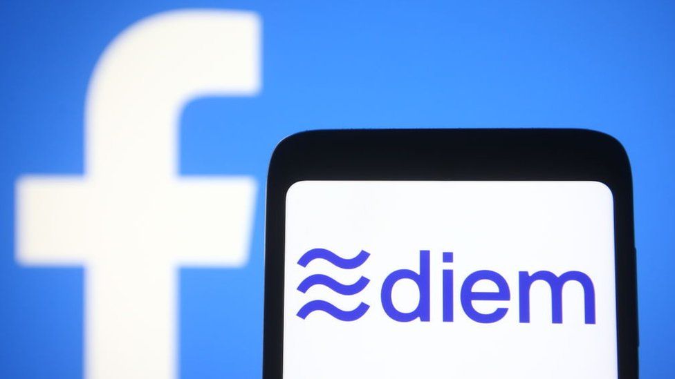 Facebook dice addio alla criptovaluta