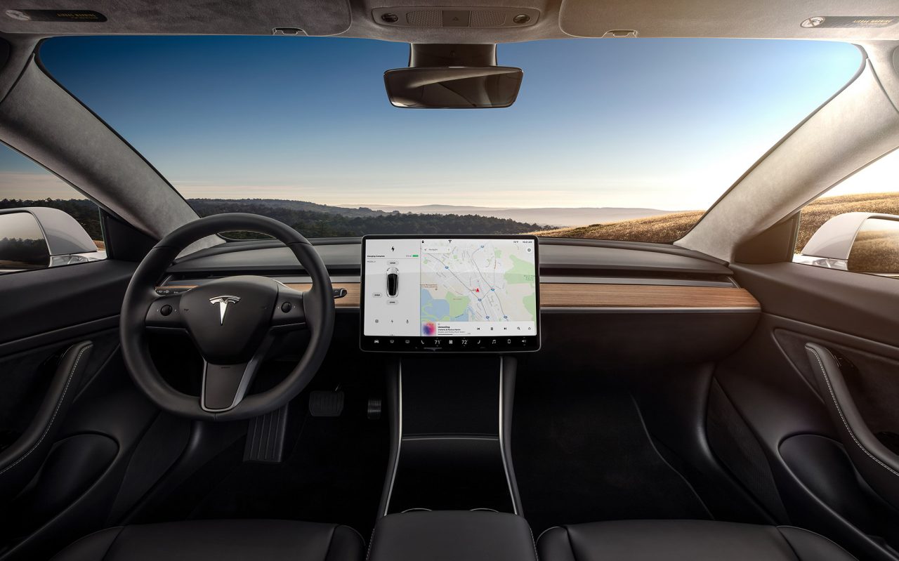 financialounge -  Elon Musk Smart Life Tesla