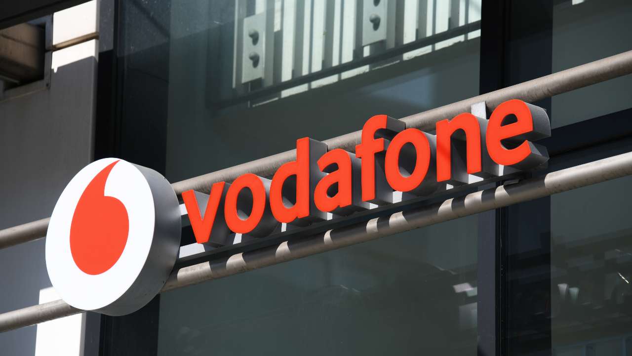 financialounge -  iliad telefonia vodafone