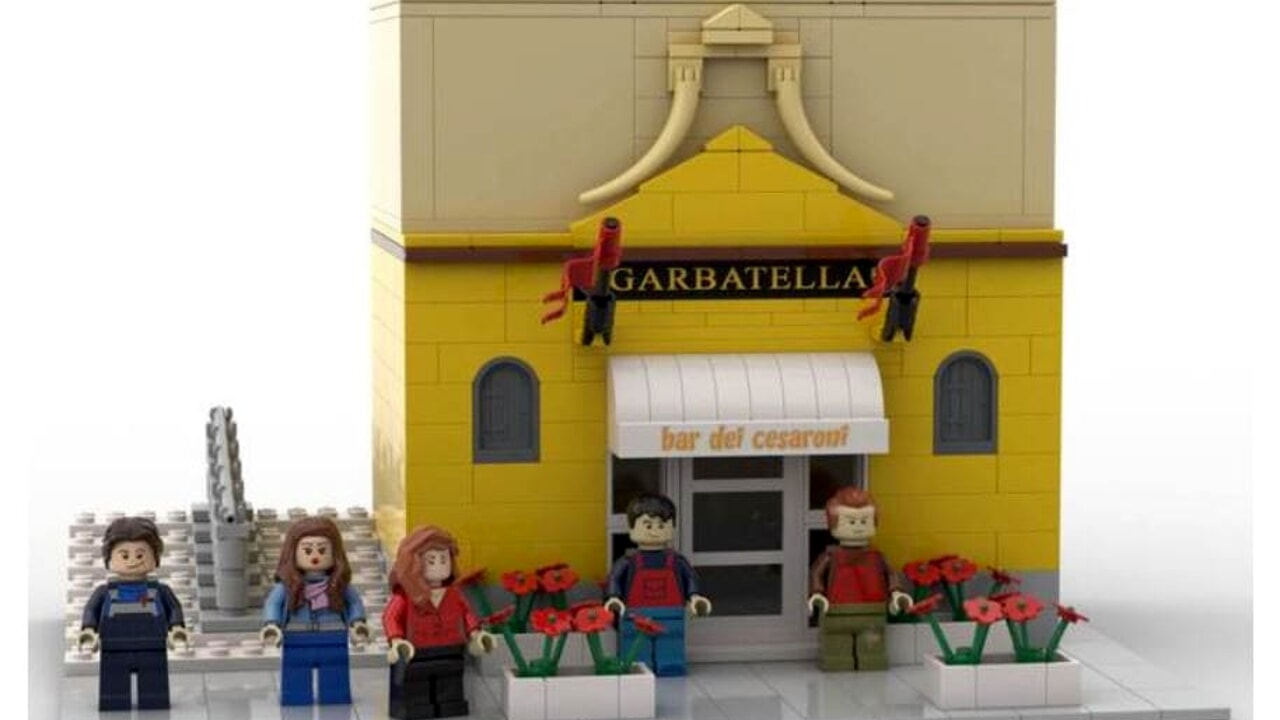 Il bar dei Cesaroni diventa di Lego