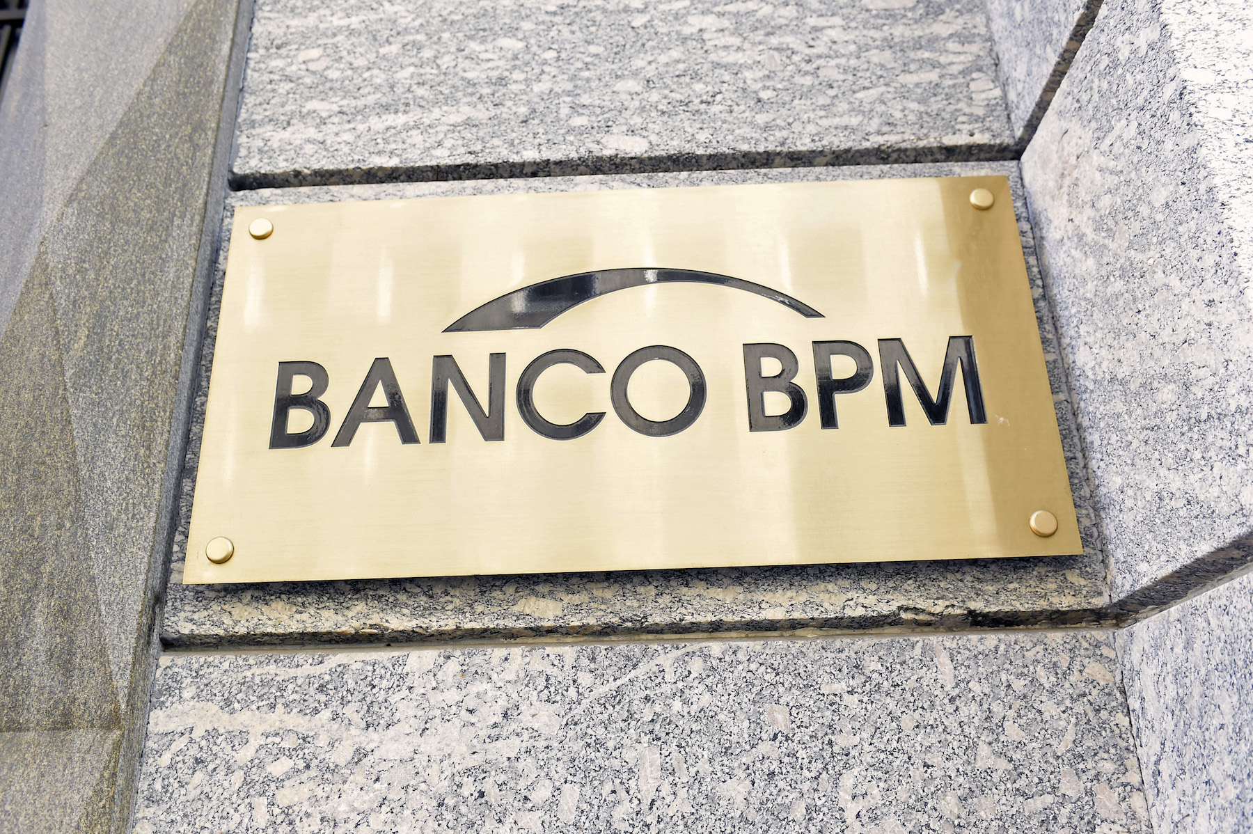 financialounge -  Banco Bpm OPA risiko bancario Unicredit