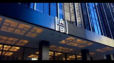 financialounge - AllianceBernstein Chris Hogbin finanza Thorsten Winkelmann