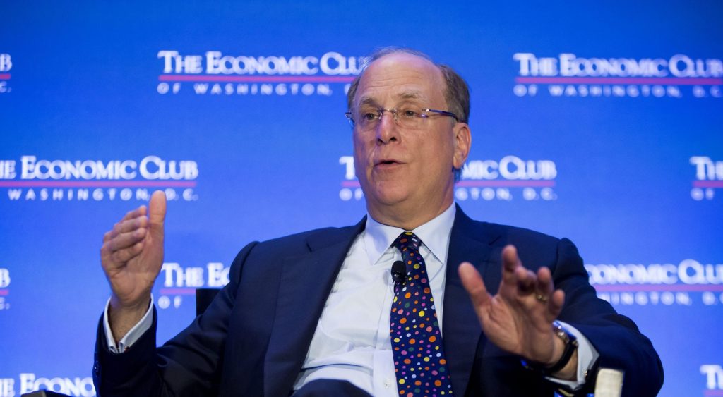 financialounge -  BlackRock criptovalute Larry Fink transizione energetica