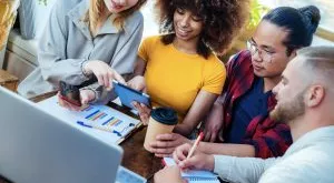 financialounge - giovani Invesco mid millenial millenials millennial studenti Z Tribe