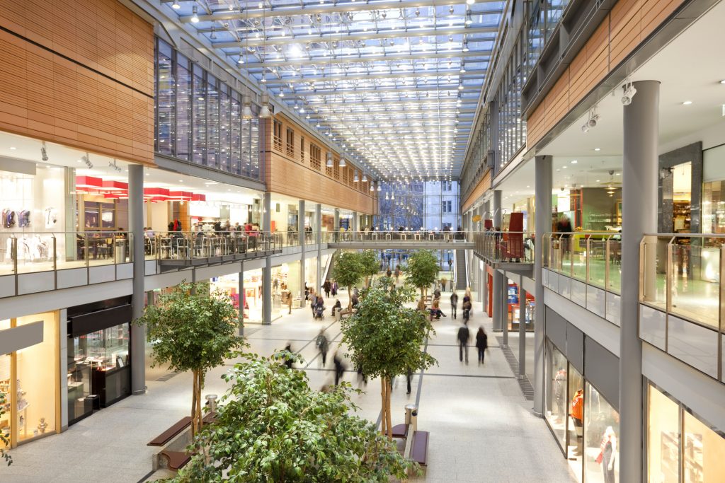 financialounge - commercio investimenti PGIM real estate