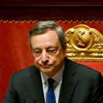 Lo spread vola oltre 240, tassi a livello Grecia e Borsa in forte rosso dopo l’addio di Draghi