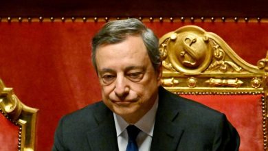 Lo spread vola oltre 240, tassi a livello Grecia e Borsa in forte rosso dopo l’addio di Draghi