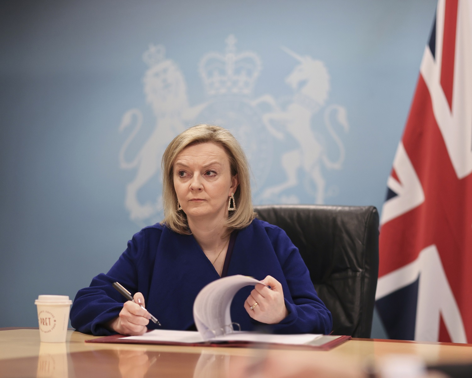 financialounge -  dimissioni governo Gran Bretagna Liz Truss sterlina