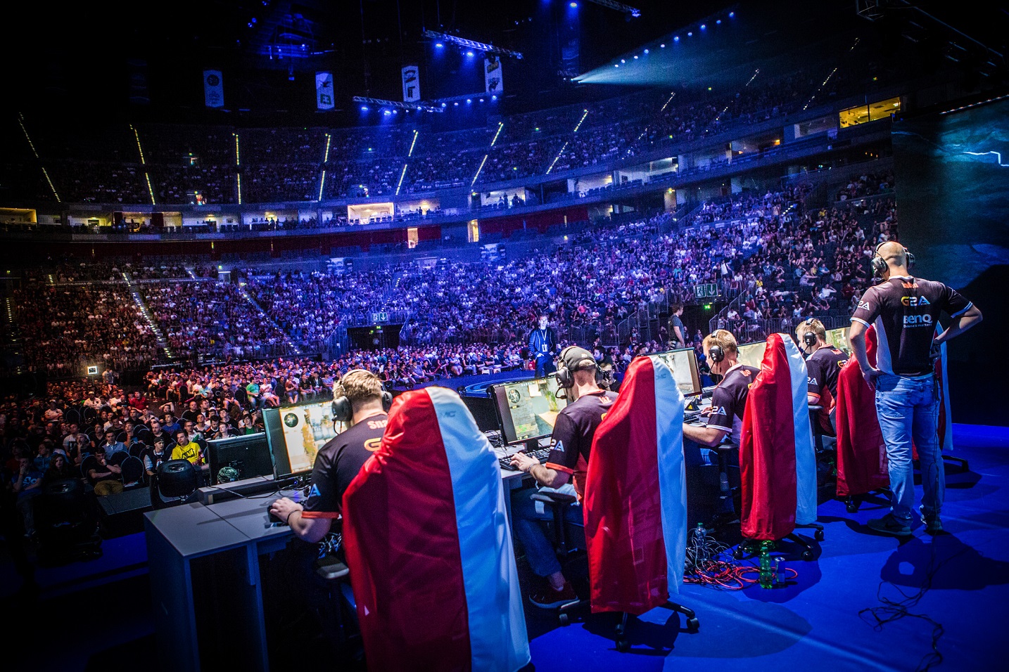 financialounge -  Esport finanza Smart Life