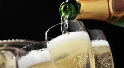 financialounge -  borse champagne commercio dazi Ue USA vino Whisky