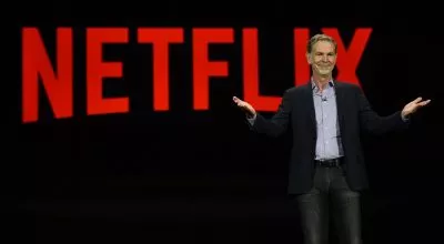 financialounge -  netflix Reed Hastings streaming Trimestrale