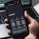 OpenAI lancia l’app gratuita di ChatGPT per iPhone