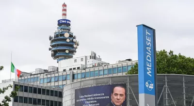 financialounge - economia Mediaset Silvio Berlusconi sunday view