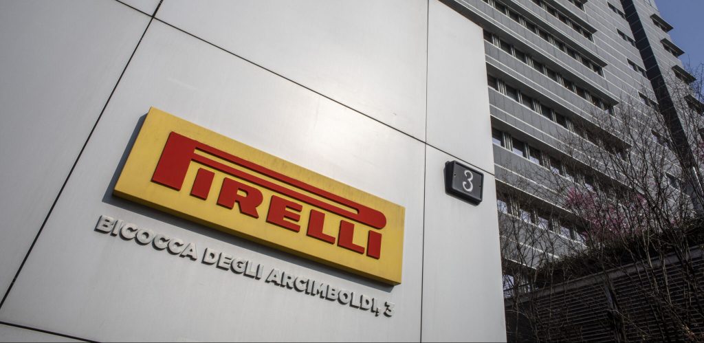 Pirelli in forte calo in Borsa (-5%) dopo l'uscita dei cinesi di Silk Road dal capitale azionario