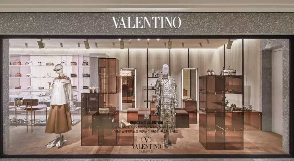 financialounge - crisi del lusso Kering Mayhoola rumors Valentino