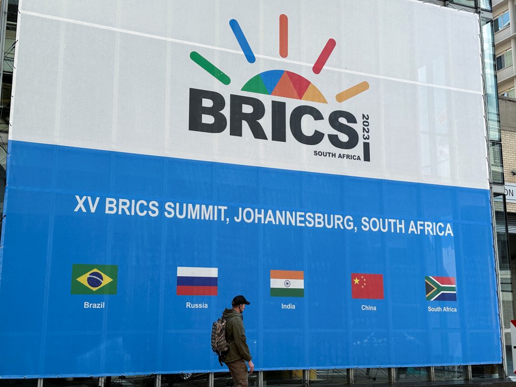 financialounge -  BRICS cina G7 Putin USA Wang Wentao Xi Jinping