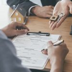 Accollo del mutuo: cos’è, come funziona, i vantaggi e i rischi da evitare