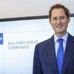 Borse deboli con immobiliare cinese in crisi, Exor acquista il 15% di Philips