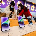 La Cina comincia a vietare l’uso dell’iPhone