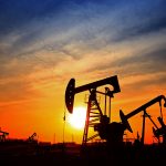 S’infiamma il petrolio: chi ha il controllo sull’aumento dei prezzi?