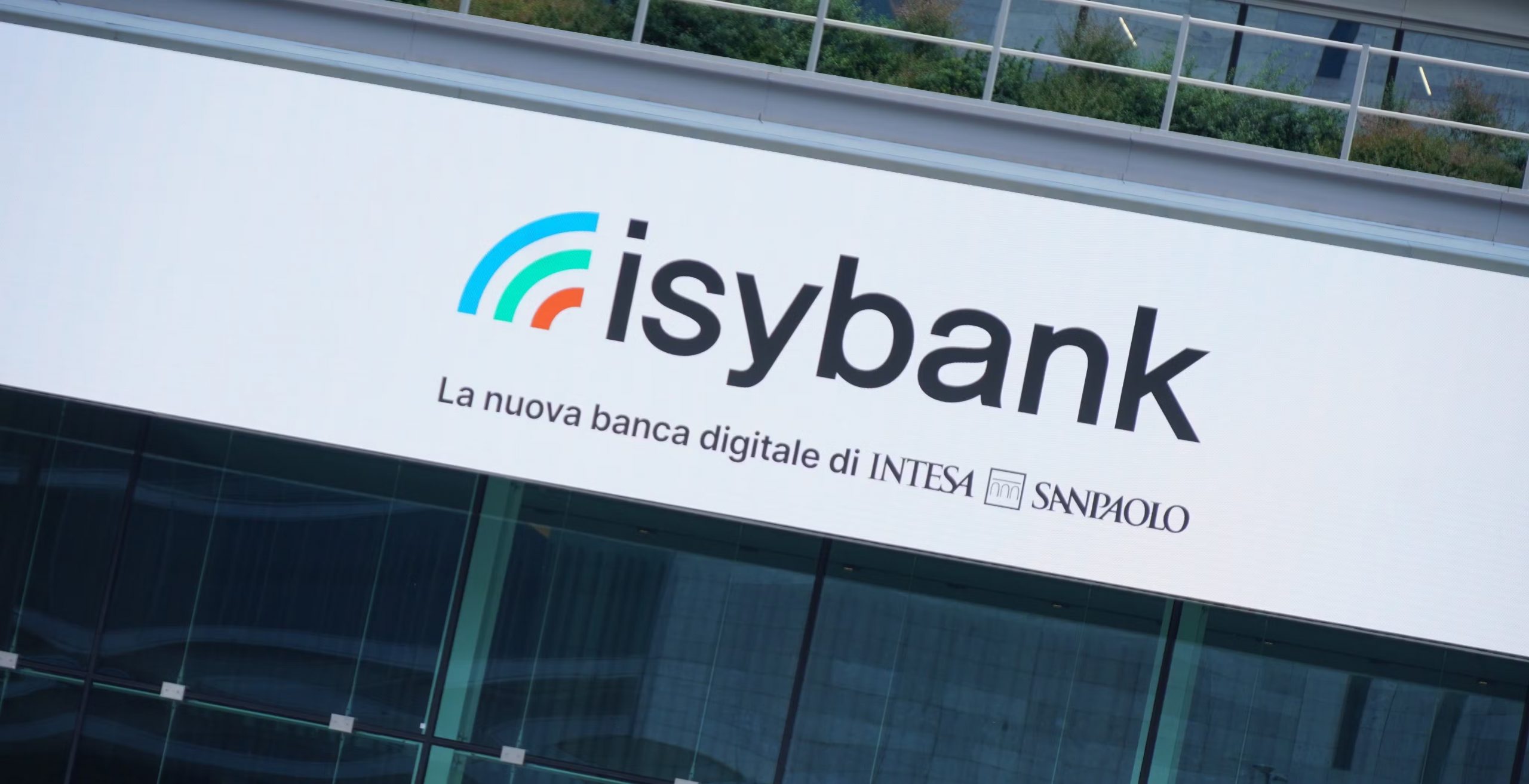 financialounge -  Antitrust finanza Intesa Sanpaolo isybank