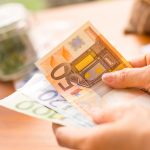 Bonus mamme da 1.700 euro e bonus per pensionati, ecco cosa sapere