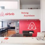 Airbnb paga 576 milioni di arretrati al Fisco italiano, dal 2024 applicherà la cedolare al 21%