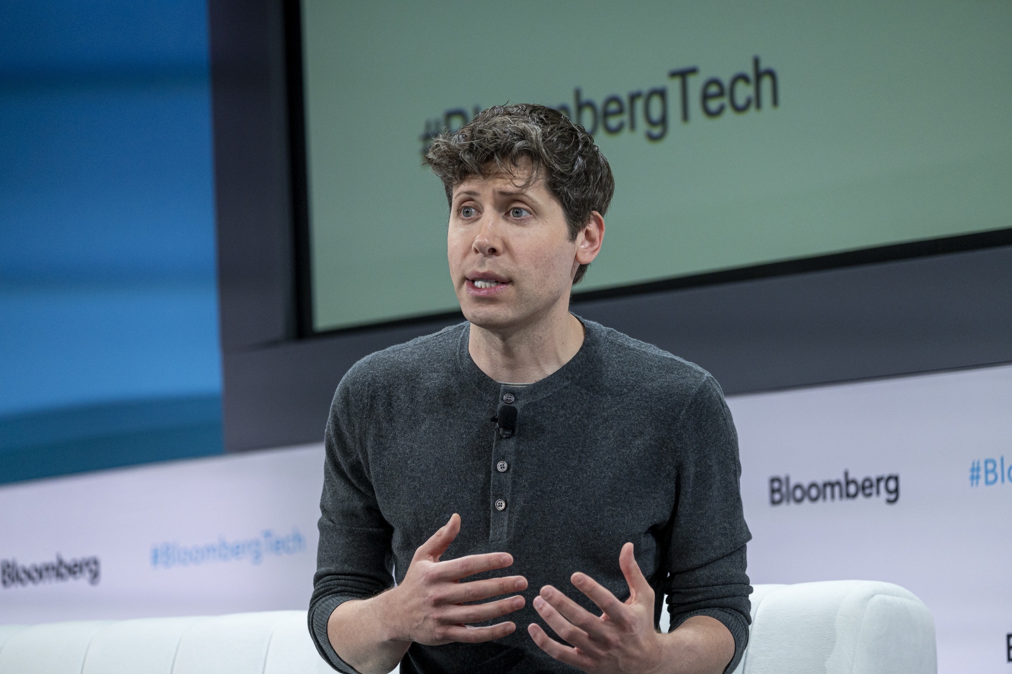 financialounge -  Financialverse intelligenza artificiale microsoft sam altman