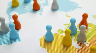 financialounge - Chris Franklin cigno grigio cigno nero conflitto Russia-Ucraina crisi cina elezioni americane intelligenza artificiale LGIM mercati pandemia