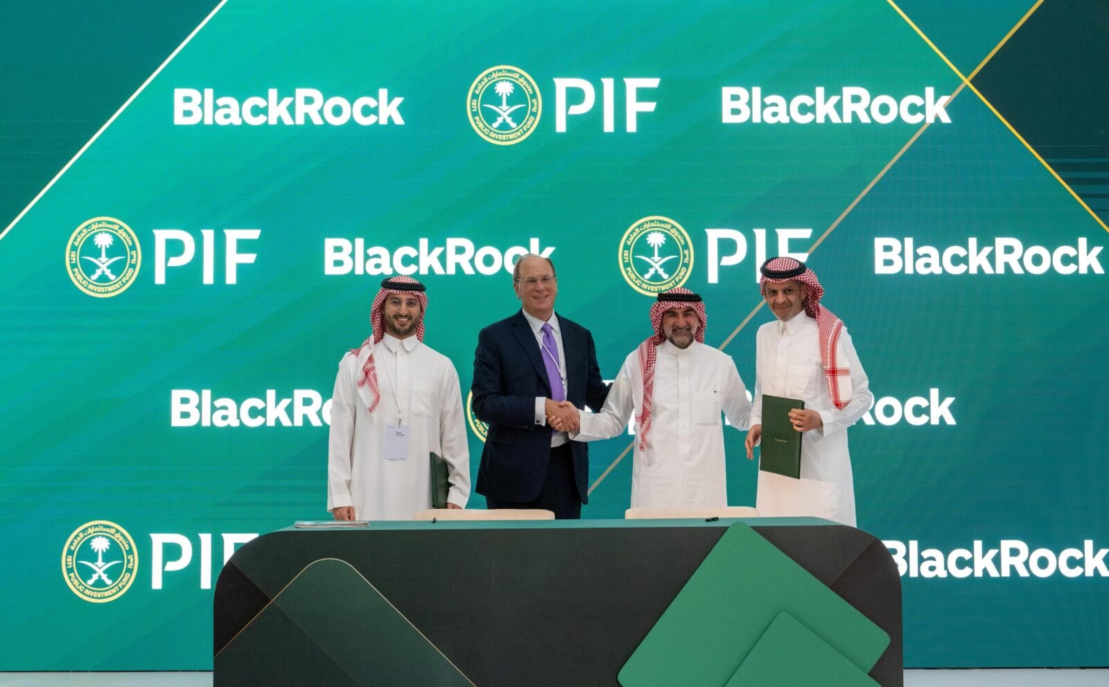 financialounge -  Arabia Saudita BlackRock economia