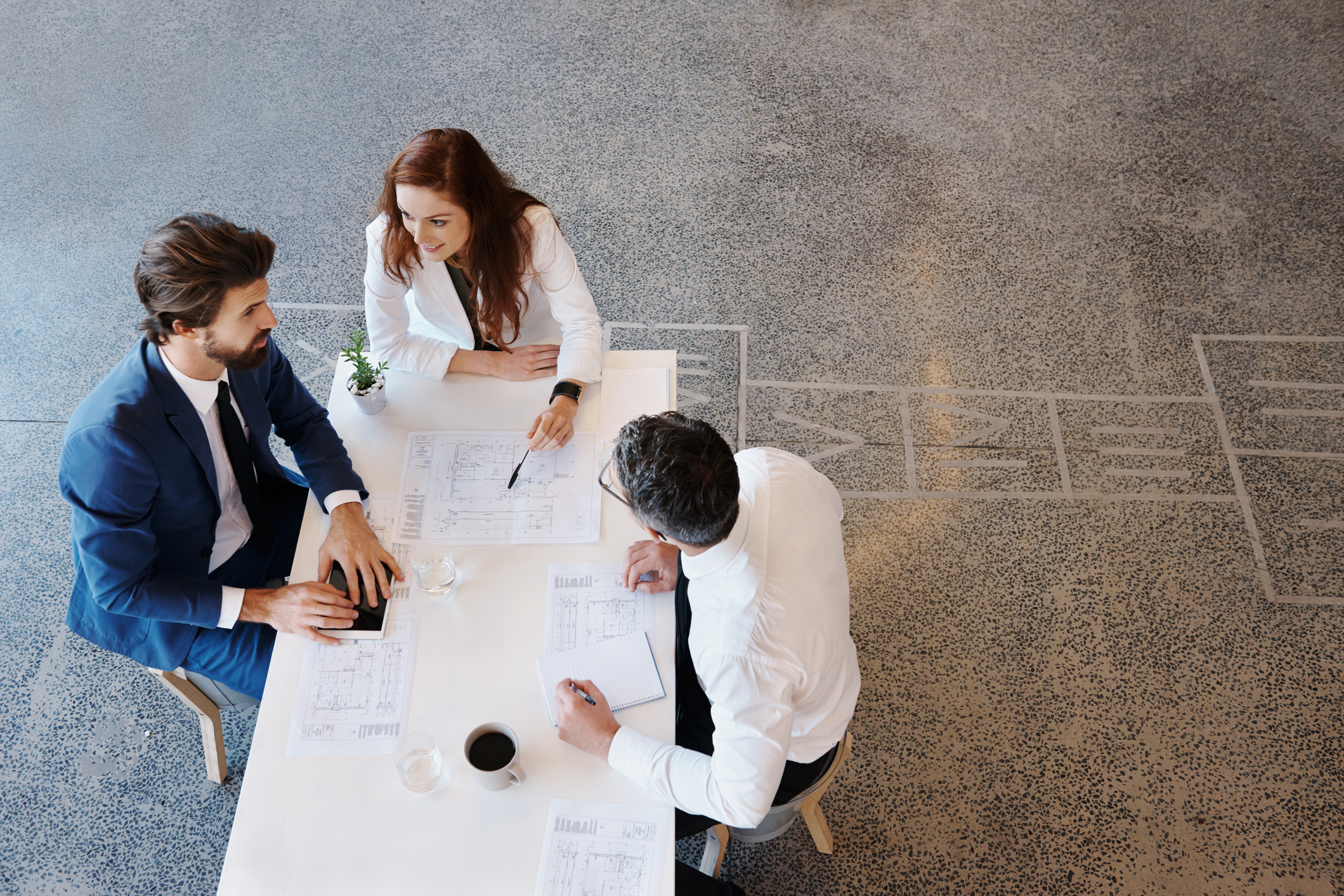 financialounge -  Business lavoro sunday view sviluppo d'impresa