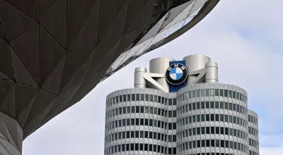 financialounge - automotive economia