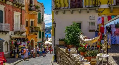 financialounge -  ponti di primavera turismo Udicon