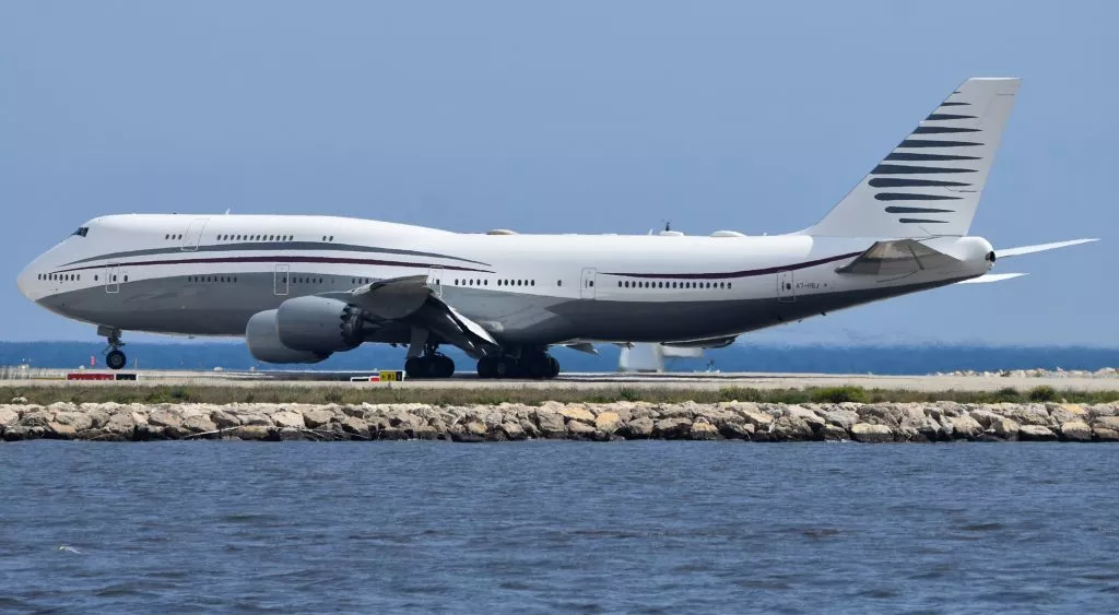 financialounge - Air Force One Boeing Donald Trump qatar rumor