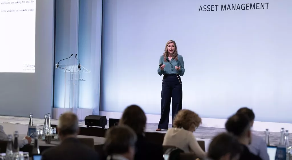 financialounge - ETF gestione attiva Jon Maier JP Morgan Asset Management Karen Ward Travis Spence