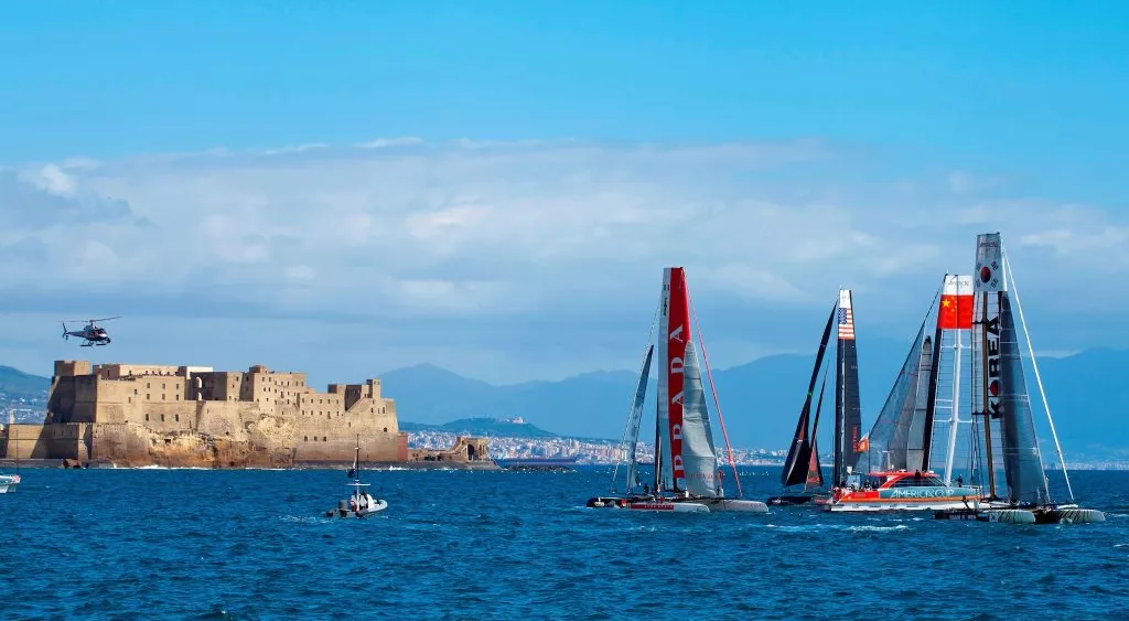 financialounge - America's Cup economia sunday view