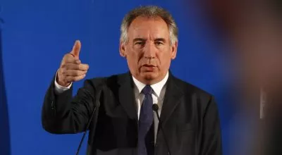 financialounge -  BNP Paribas Borsa di Parigi Cac 40 Crédit Agricole Francois Bayrou Palazzo Borbone Societé Generale