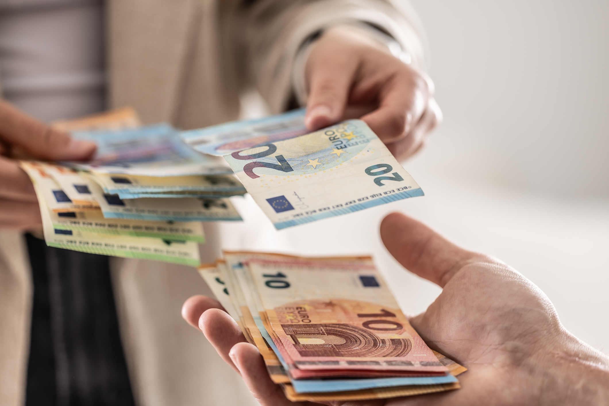 financialounge -  economia Euro digitale sunday view