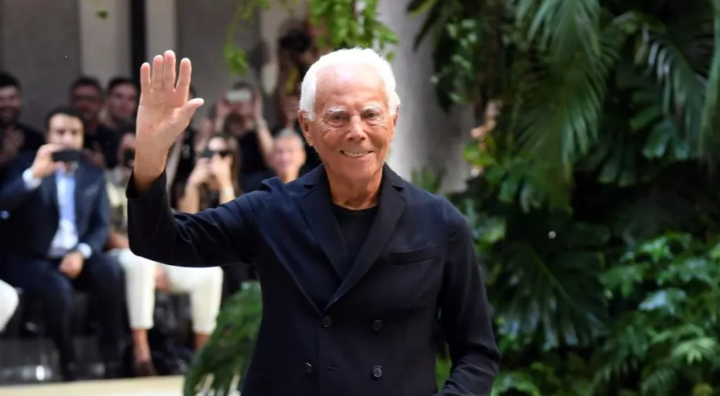 financialounge -  economia Giorgio Armani lusso