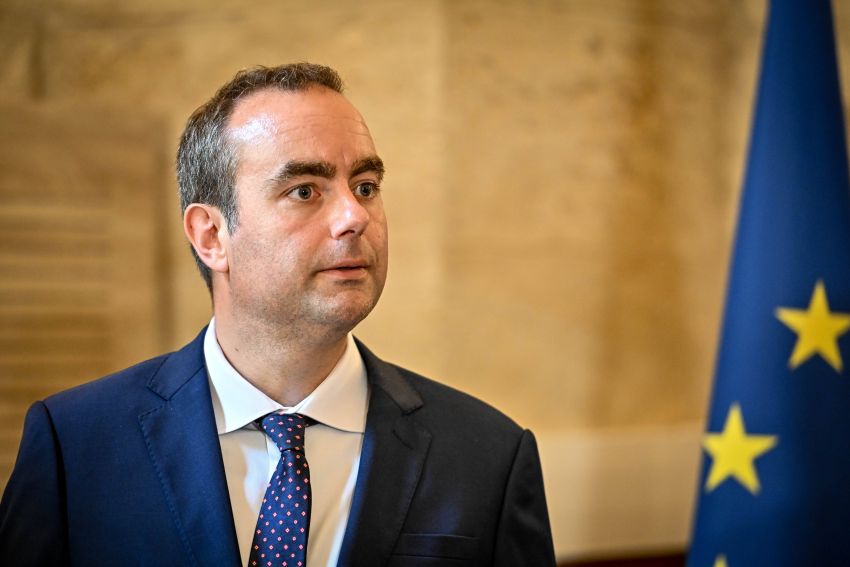 financialounge -  borsa francia Parigi Sebastien Lecornu