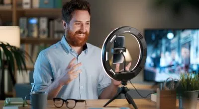 financialounge -  economia influencer longennial economy longevity pensioni previdenza integrativa