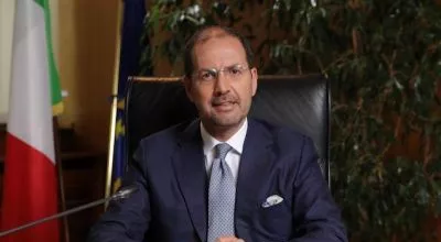 financialounge -  Banca Mps delisting Mediobanca Nicola Maione risiko bancario rumors