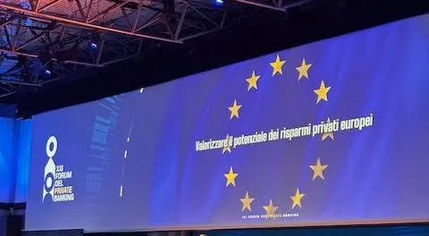 financialounge -  AIPB economia private banking