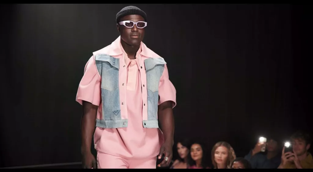 financialounge -  Fashion week